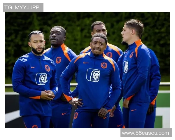 历届荷兰足球明星风采回顾与成就分析 历届荷兰足球明星风采回顾与成就分析