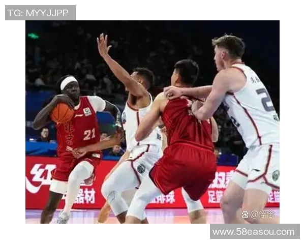 武汉篮球队灵活性引发热议球迷观点各异争论不断 武汉篮球队灵活性引发热议球迷观点各异争论不断